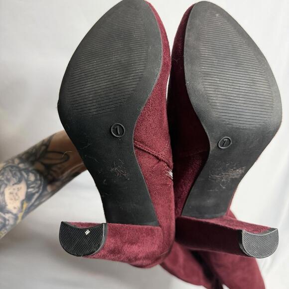 Charlotte Russe Over the Knee Heeled Boots in Burgundy Faux Suede Size 7 - Picture 3 of 3